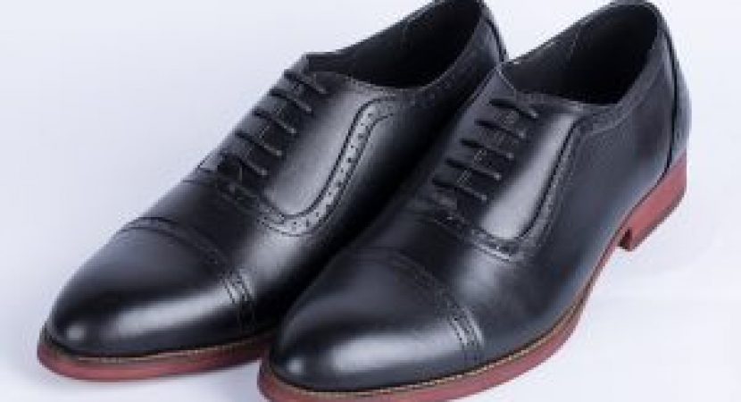smart with men shoes